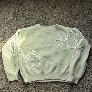 Elegant Floral Women's Sweater - Cream